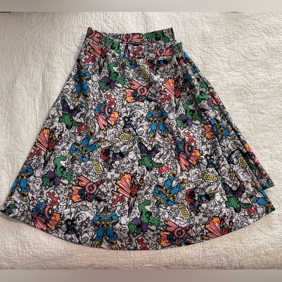 Her Universe Marvel Avengers Superhero Skirt - Picture 1 of 3
